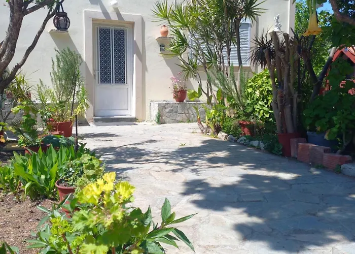 Maria\'S Garden House
